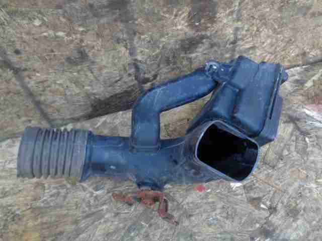 Изображение товара 35949 - 00035949 patrubok vozdushnogo filtra Renault Sandero