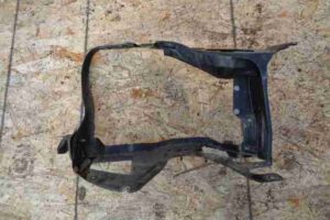 Изображение товара 37845 - 00037845 kreplenie fary pravoj Ford Ka