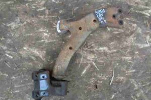 Изображение товара 37877 - 00037877 rychag perednij pravyj nizhnij Renault Sandero