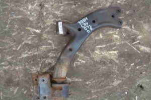 Изображение товара 39445 - 00039445 rychag perednij pravyj nizhnij Renault Sandero