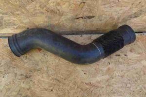 Изображение товара 39629 - 00039629 patrubok vozdushnogo filtra Ford Escort