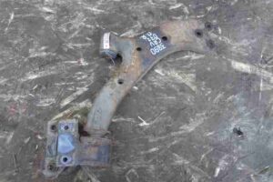 Изображение товара 40663 - 00040663 rychag perednij pravyj nizhnij Renault Sandero