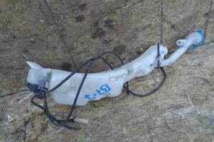 Изображение товара 40943 - 00040943 bachok omyvatelya Renault Sandero 3