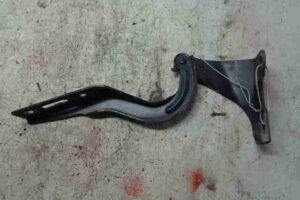 Изображение товара 41894 - 00041894 petlya kapota pravaya Renault Sandero