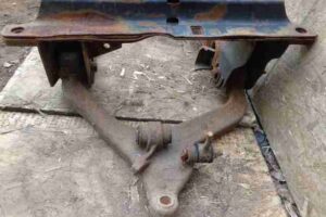 Изображение товара 42762 - 00042762 balka perednyaya Peugeot 207 2