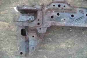 Изображение товара 43333 - 00043333 balka perednyaya Renault Sandero 1