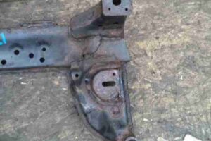 Изображение товара 43333 - 00043333 balka perednyaya Renault Sandero 4