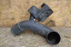 Изображение товара 43692 - 00043692 patrubok vozdushnogo filtra 