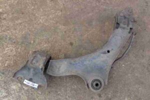 Изображение товара 44016 - 00044016 rychag perednij pravyj nizhnij Volvo 440 1