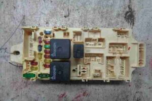 Изображение товара 44230 - 00044230 blok predokhranitelej Isuzu Rodeo