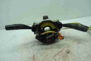 Изображение товара 44945 - 00044945 pereklyuchatel podrulevoj (strekoza) Peugeot 306