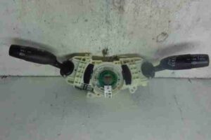 Изображение товара 44976 - 00044976 pereklyuchatel podrulevoj (strekoza) Renault Sandero