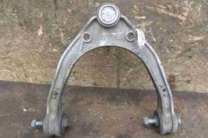 Изображение товара 45865 - 00045865 rychag perednij levyj verkhnij Toyota Corolla Matrix