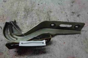 Изображение товара 46277 - 00046277 petlya kapota levaya Renault Sandero