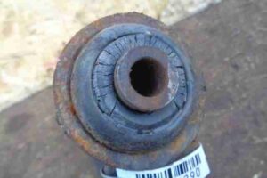 Изображение товара 46290 - 00046290 rychag perednij levyj nizhnij Peugeot 207 1