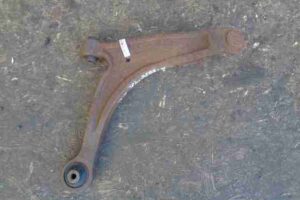 Изображение товара 46990 - 00046990 rychag perednij pravyj nizhnij Renault Logan