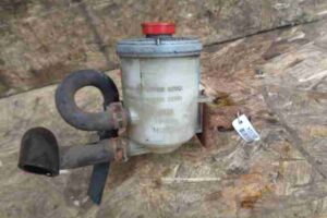 Изображение товара 47204 - 00047204 bachok gidrousilitelya Renault Sandero