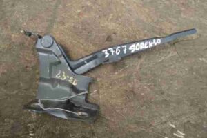 Изображение товара 48183 - 00048183 petlya kapota pravaya Audi TT