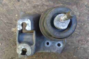 Изображение товара 49701 - 00049701 podushka krepleniya dvigatelya 