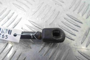 Изображение товара 51365 - 00051365 amortizator kryshki bagazhnika Renault Sandero 1