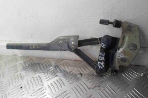 Изображение товара 53212 - 00053212 petlya kapota pravaya Volvo S40