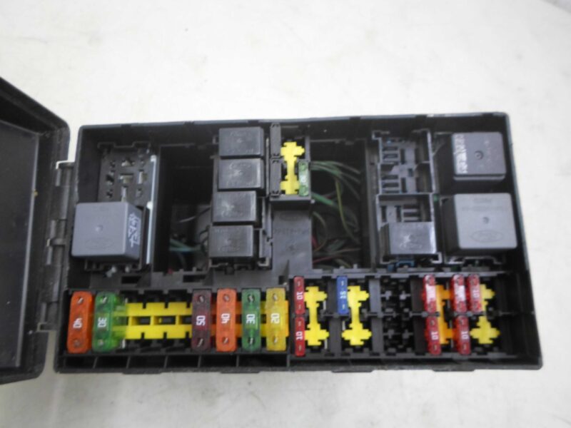 Изображение товара 53806 - 00053806 blok predokhranitelej Dodge Nitro