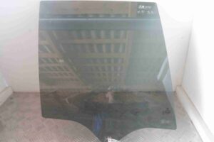 Изображение товара 56920 - 00056920 steklo dveri zadnej pravoj 