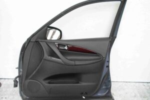 Изображение товара 58198 - 00058198 dver perednyaya pravaya Toyota Hiace 2