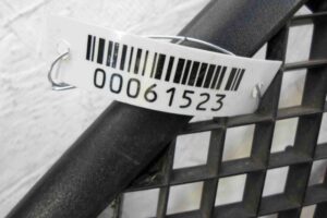 Изображение товара 61523 - 00061523 zaglushka (reshetka) v bamper Toyota Prius