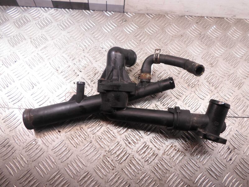 Изображение товара 65472 - 00065472 korpus termostata Toyota Corolla Verso