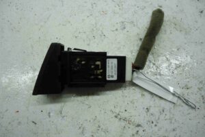 Изображение товара 66955 - 00066955 knopka avarijnoj signalizatsii Citroen C5