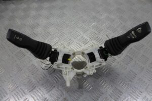 Изображение товара 67104 - 00067104 pereklyuchatel podrulevoj (strekoza) Opel Omega