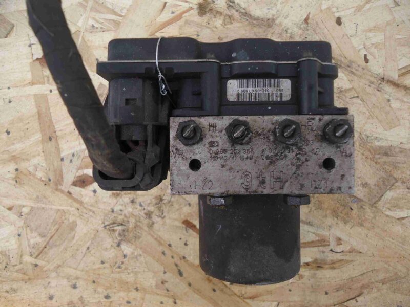 Изображение товара 68975 - 00068975 blok ABS Toyota Celica