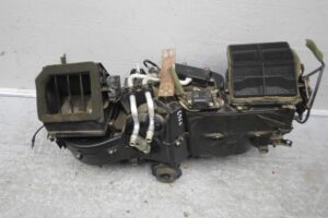 Изображение товара 70894 - 00070894 korpus otopitelya (pechki) Land Rover Range Rover Sport