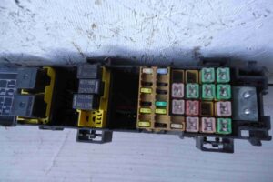 Изображение товара 71597 - 00071597 blok predokhranitelej Chrysler Cirrus 3