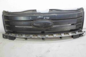 Изображение товара 71684 - 00071684 reshetka radiatora Ford Kuga