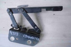 Изображение товара 72159 - 00072159 petlya kapota pravaya Chrysler Cirrus 3