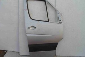 Изображение товара 73016 - 00073016 dver perednyaya pravaya Fiat Brava