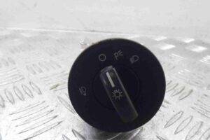 Изображение товара 77233 - 00077233 pereklyuchatel otopitelya Chrysler 300M