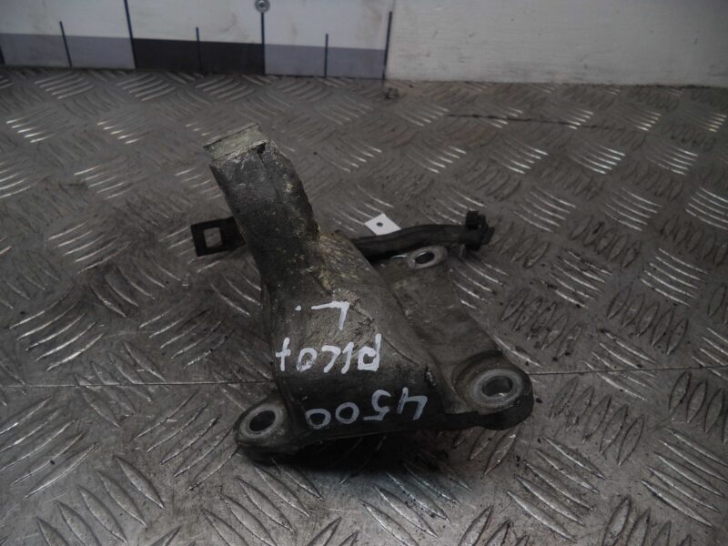 Изображение товара 79042 - 00079042 podushka krepleniya dvigatelya