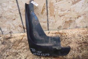 Изображение товара 83147 - 00083147 bryzgovik perednij Toyota Hiace