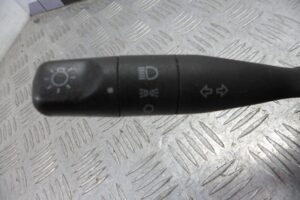 Изображение товара 83465 - 00083465 pereklyuchatel podrulevoj (strekoza) Audi Allroad 2