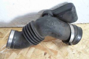 Изображение товара 85139 - 00085139 patrubok vozdushnogo filtra Peugeot 306