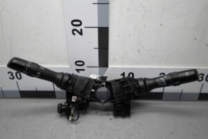 Изображение товара 88610 - 00088610 pereklyuchatel podrulevoj (strekoza) Chevrolet Blazer