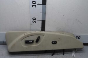 Изображение товара 88853 - 00088853 pereklyuchatel regulirovki sidenya Volkswagen Golf