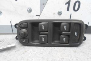 Изображение товара 90862 - 00090862 knopka steklopodemnika Volkswagen Golf