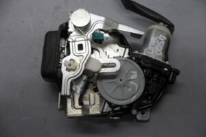 Изображение товара 93827 - 00093827 zamok bagazhnika 