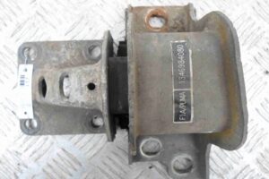 Изображение товара 93917 - 00093917 podushka krepleniya dvigatelya 3