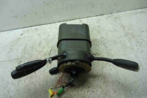 Изображение товара 94236 - 00094236 pereklyuchatel podrulevoj (strekoza) Ford Scorpio 1