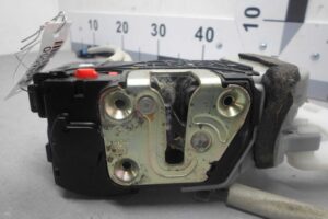 Изображение товара 94954 - 00094954 zamok dveri Alfa Romeo 146 3